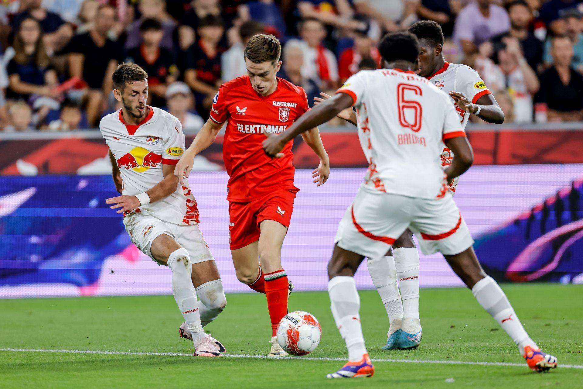 的舞台上 的舞台上