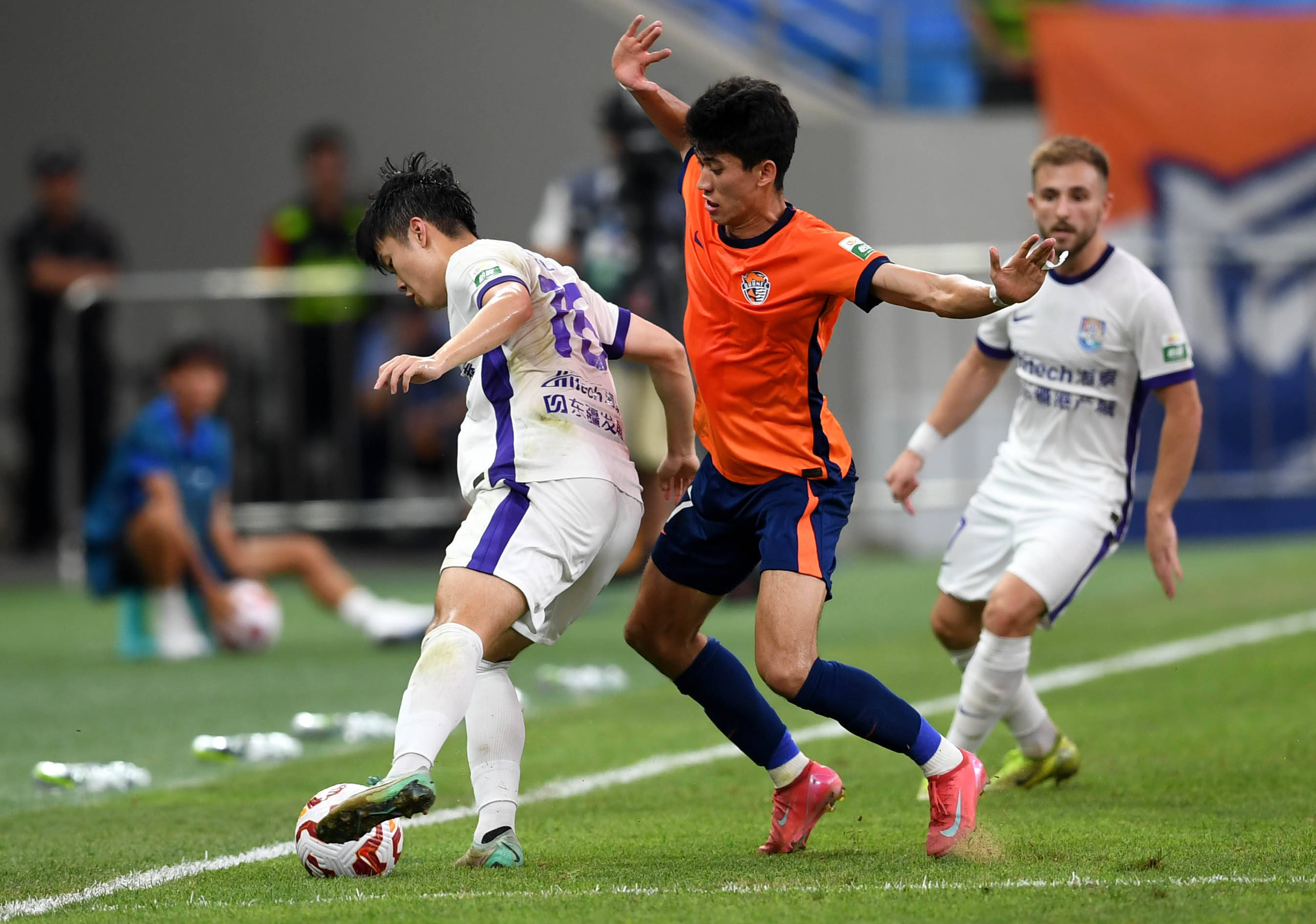 他在做选择 他在做选择