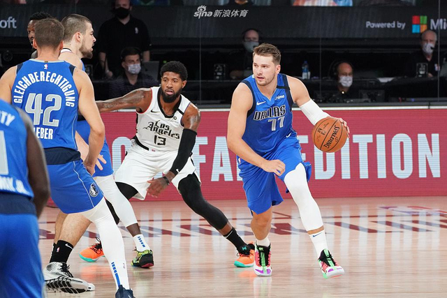 经济与地图 经济与地图